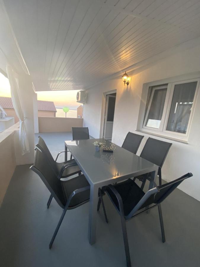 Apartments Zvonimir Privlaka  Luaran gambar